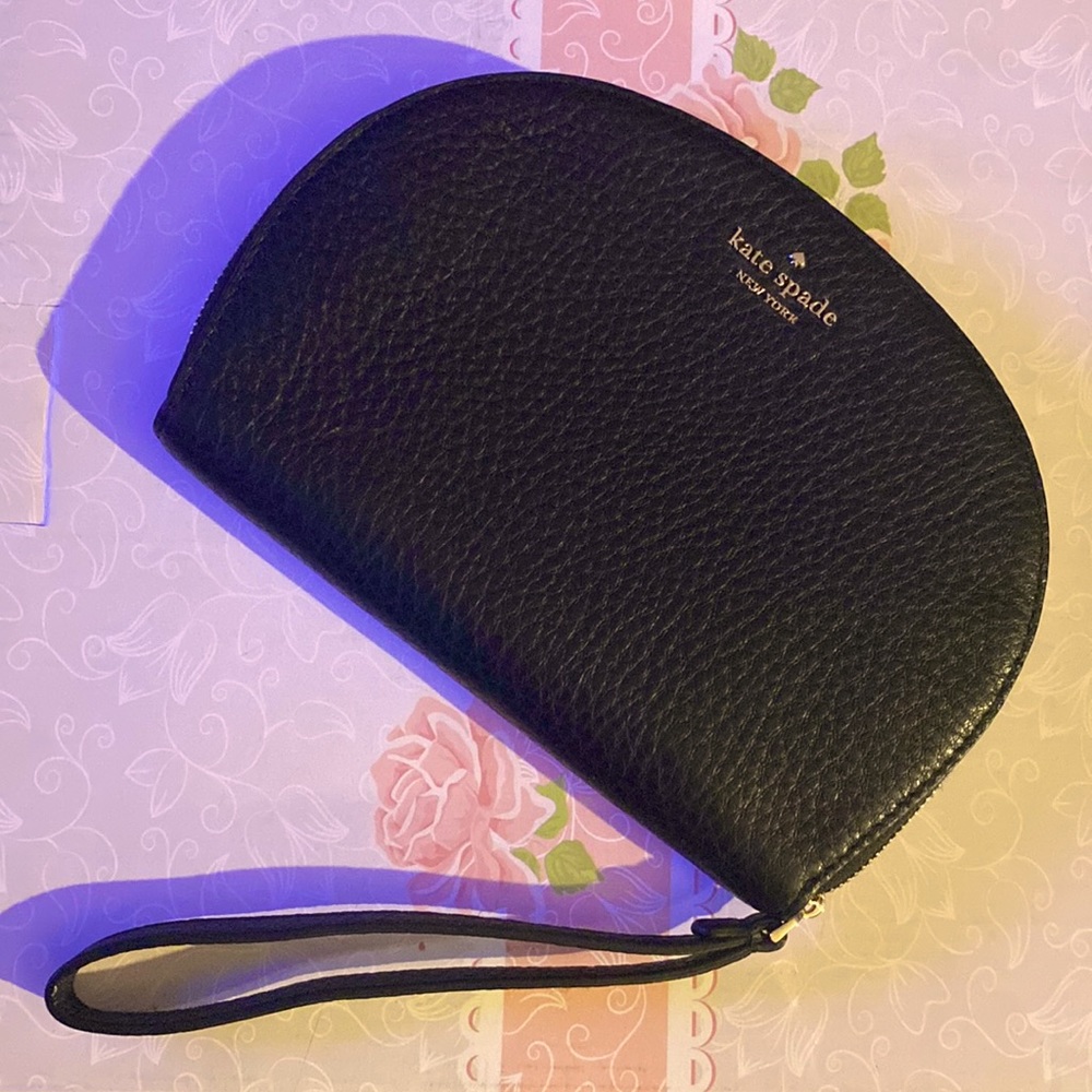 kate spade black pebbled leather wristlet